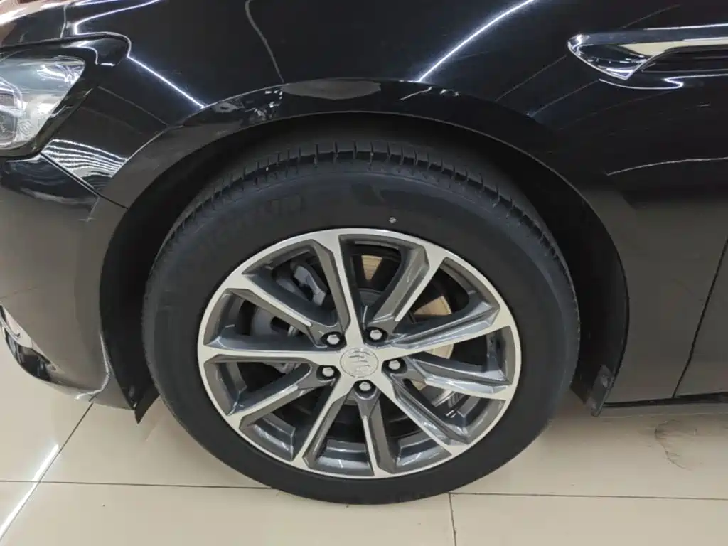 Buick LaCrosse — миниатюра 23