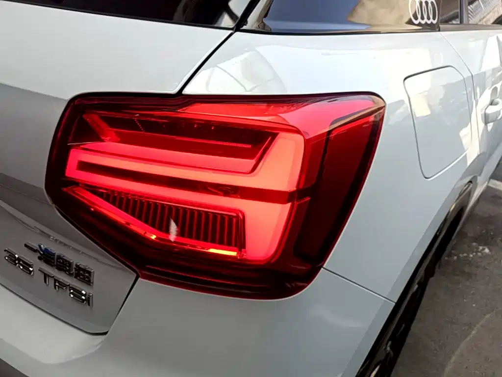 Audi Q2L — миниатюра 8