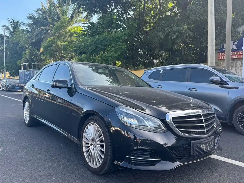 Mercedes-Benz E-Class — миниатюра 3
