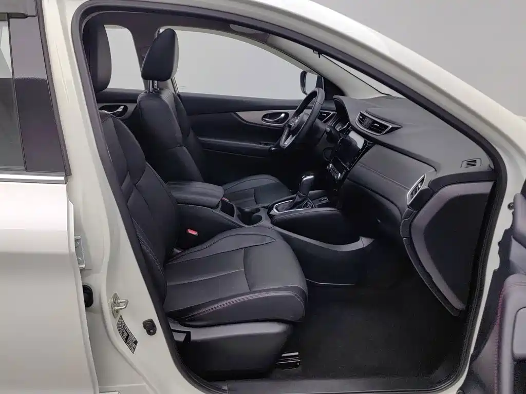 Nissan Qashqai — миниатюра 23