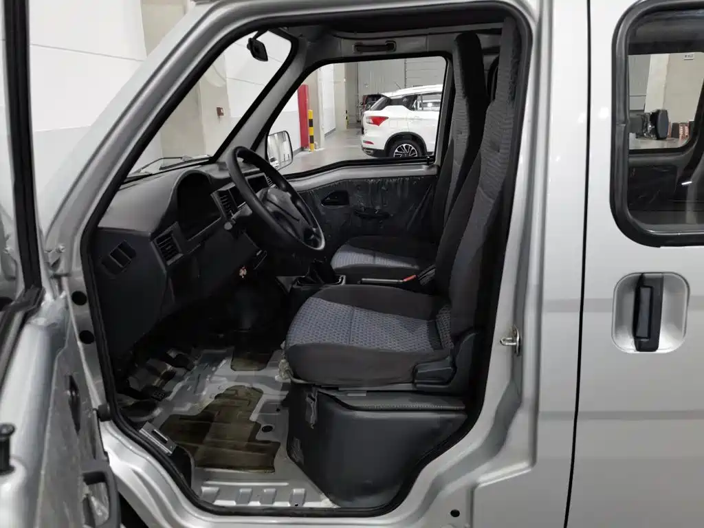 Wuling Zhiguang — миниатюра 10