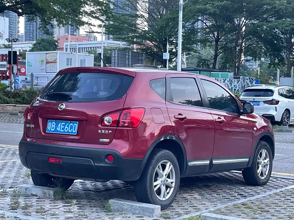 Nissan Qashqai — миниатюра 8