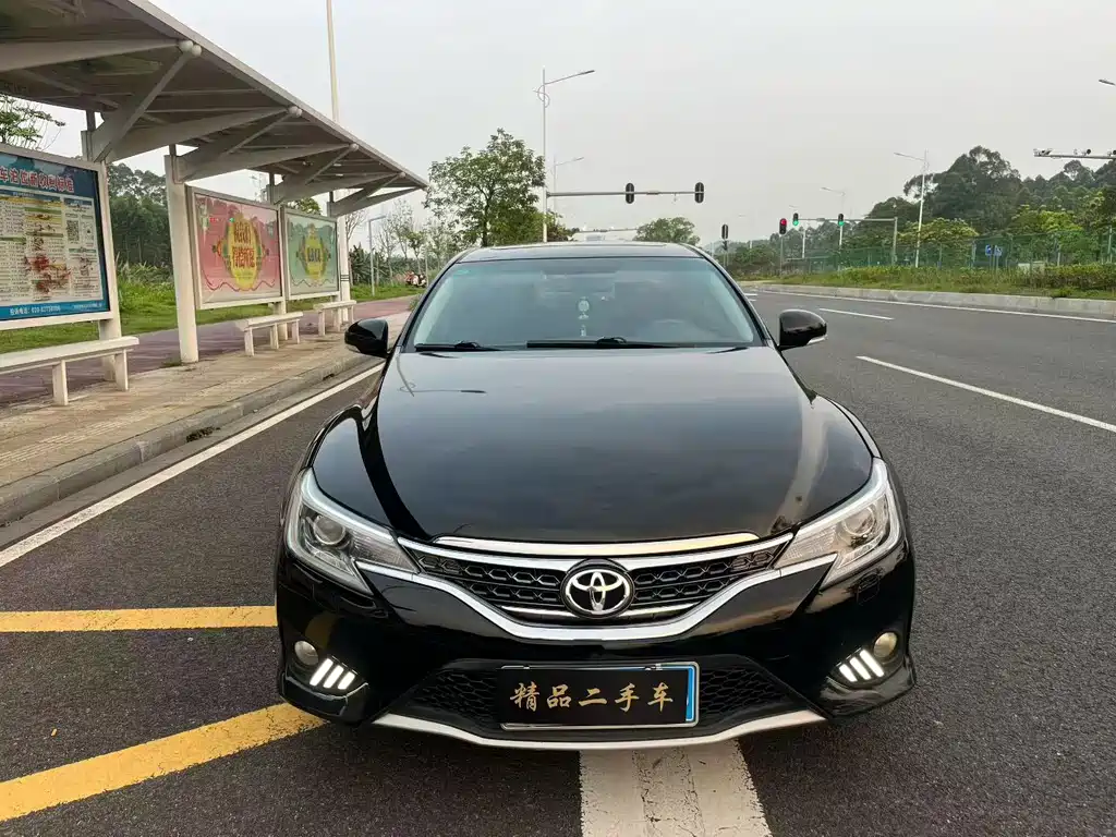 Toyota Reiz 2013 2.5V