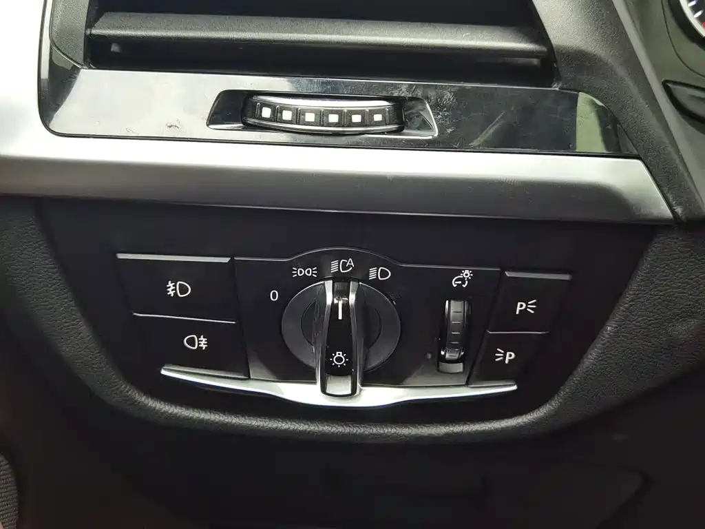 BMW X3 — миниатюра 21