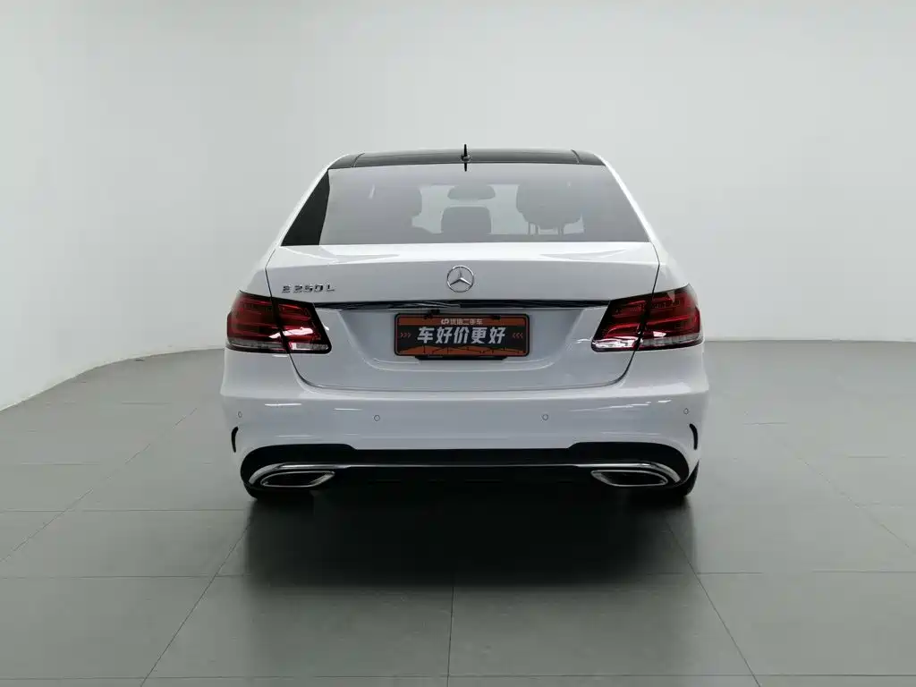 Mercedes-Benz E-Class — миниатюра 4