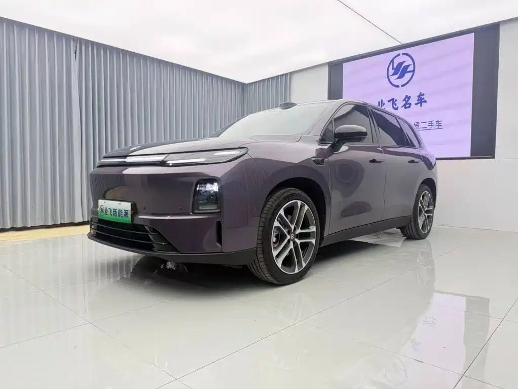 Leapmotor C10