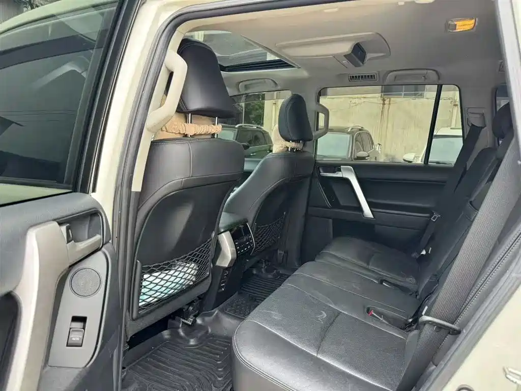 Toyota Land Cruiser Prado 2019 4.0L AT