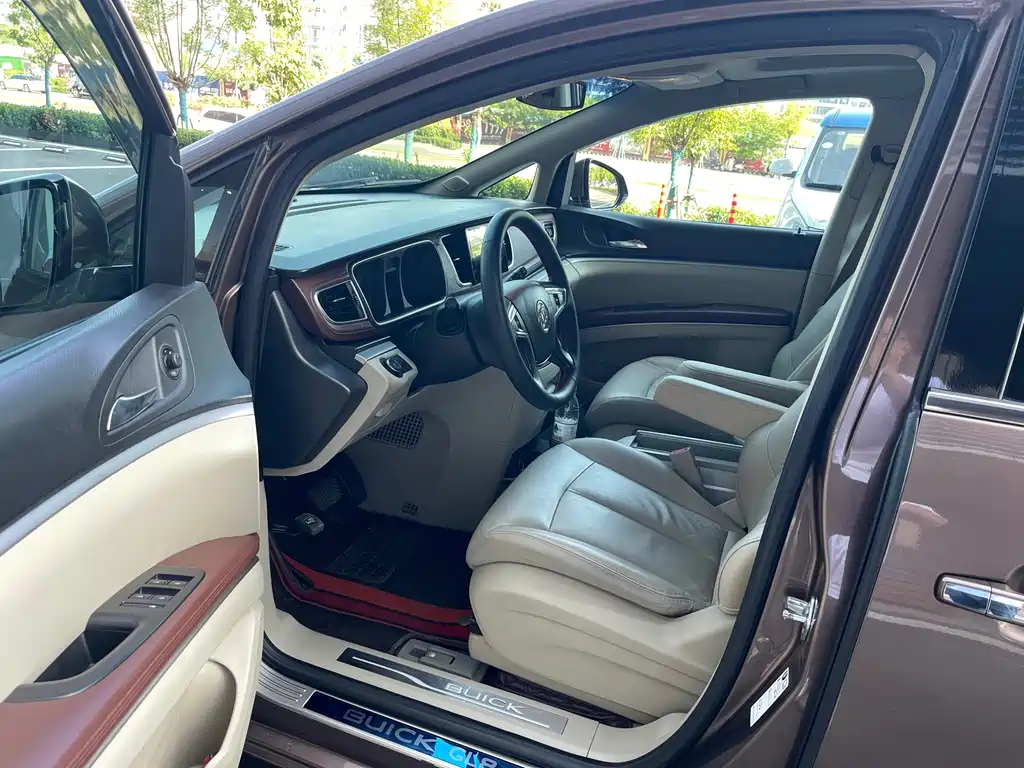 Buick GL8 2018 28T Luxury VI