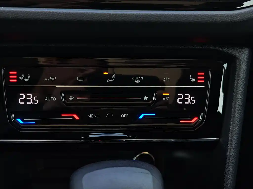 VOLKSWAGEN TIGUAN L NEW ENERGY