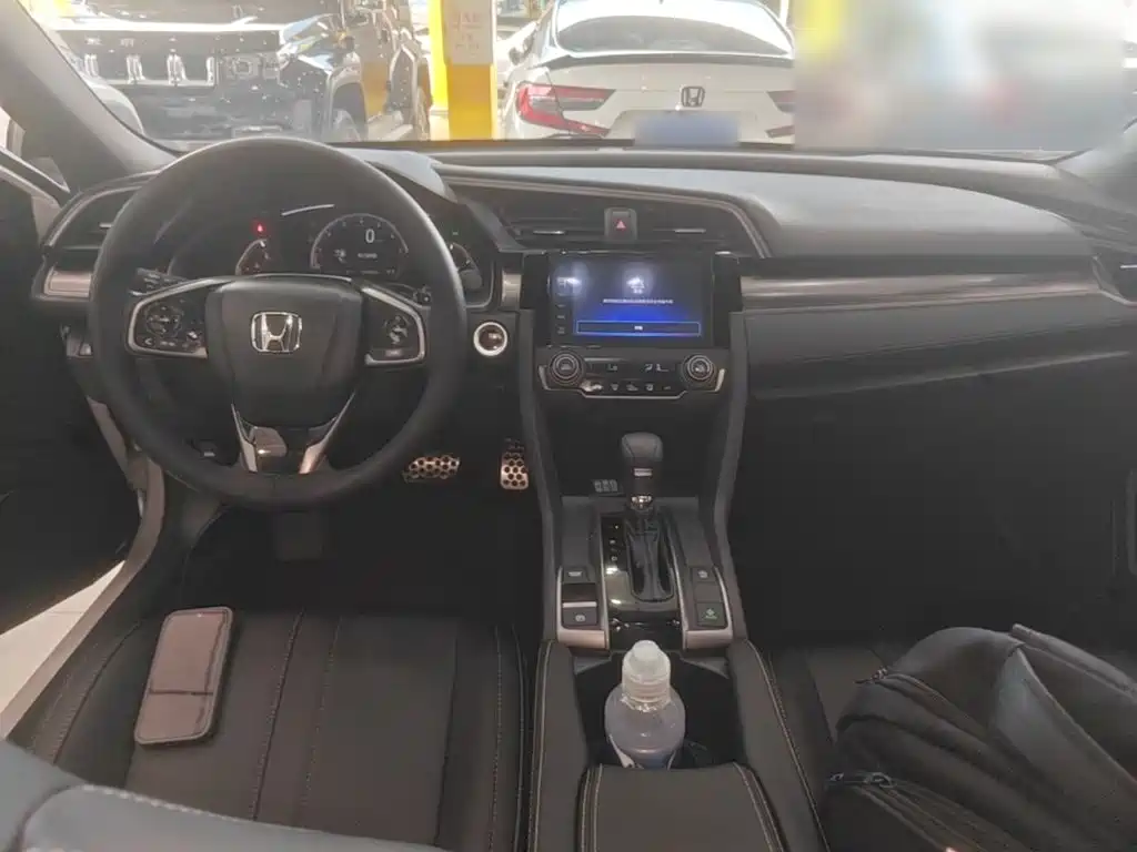 Honda Civic — миниатюра 10