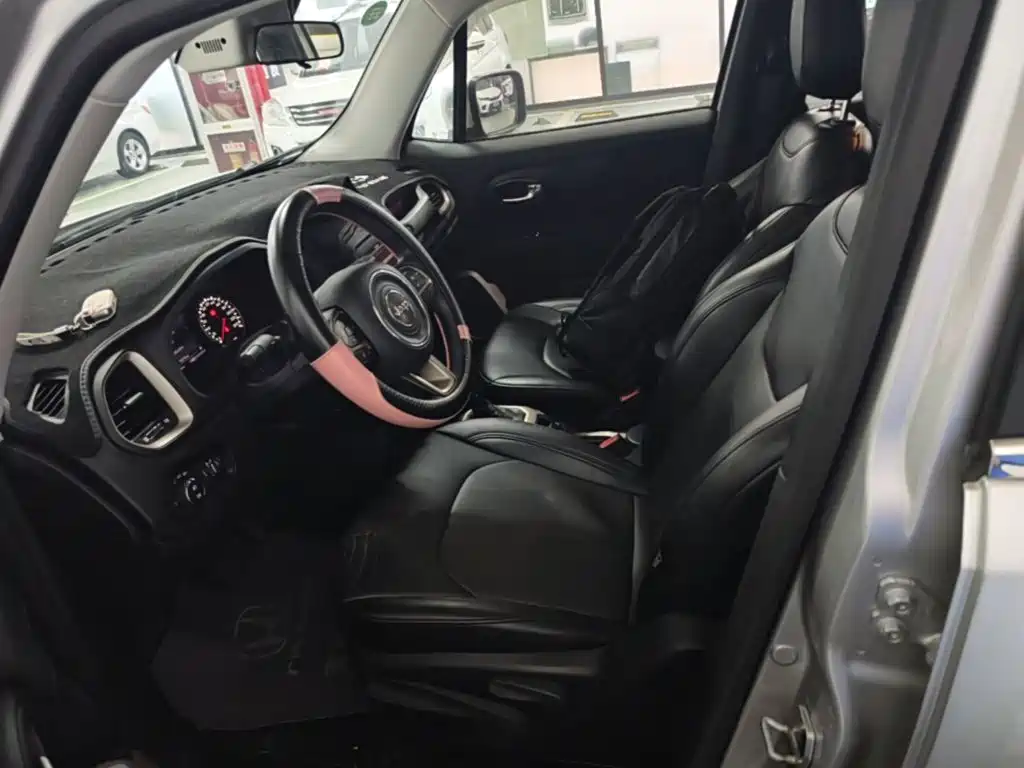 Jeep Renegade — миниатюра 15