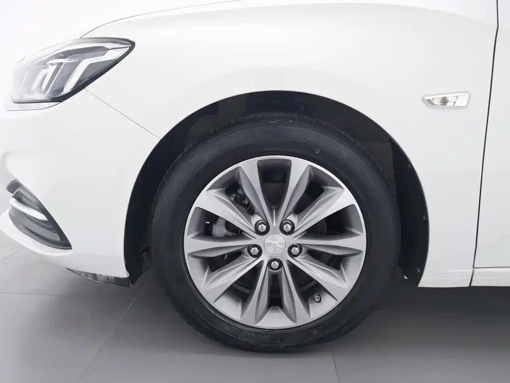 Chevrolet Monza — миниатюра 17