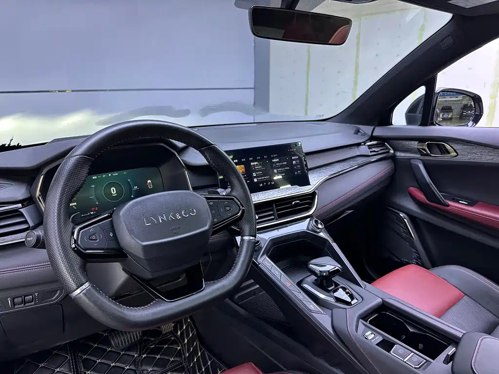 Lynk & Co 06 — миниатюра 10