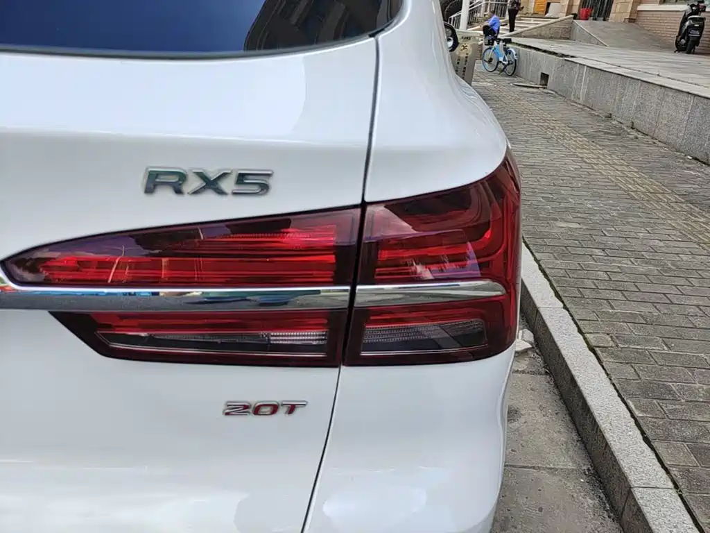 Roewe RX5 — миниатюра 8