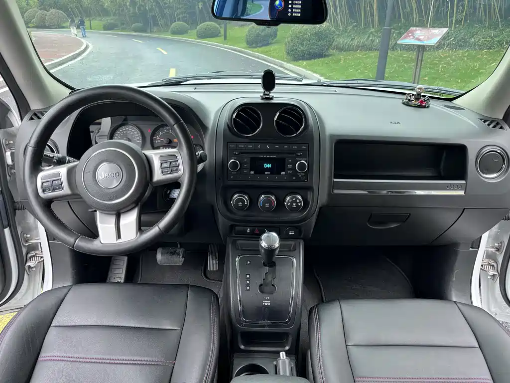 Jeep Patriot — миниатюра 10