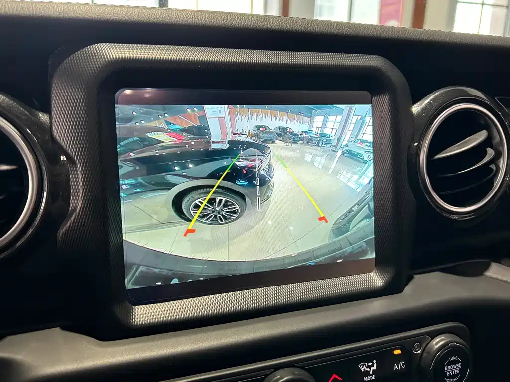 Jeep Wrangler — миниатюра 15