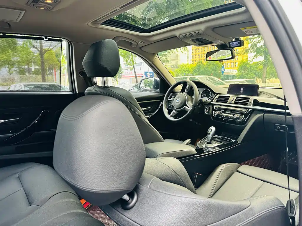 BMW 3 Series — миниатюра 15
