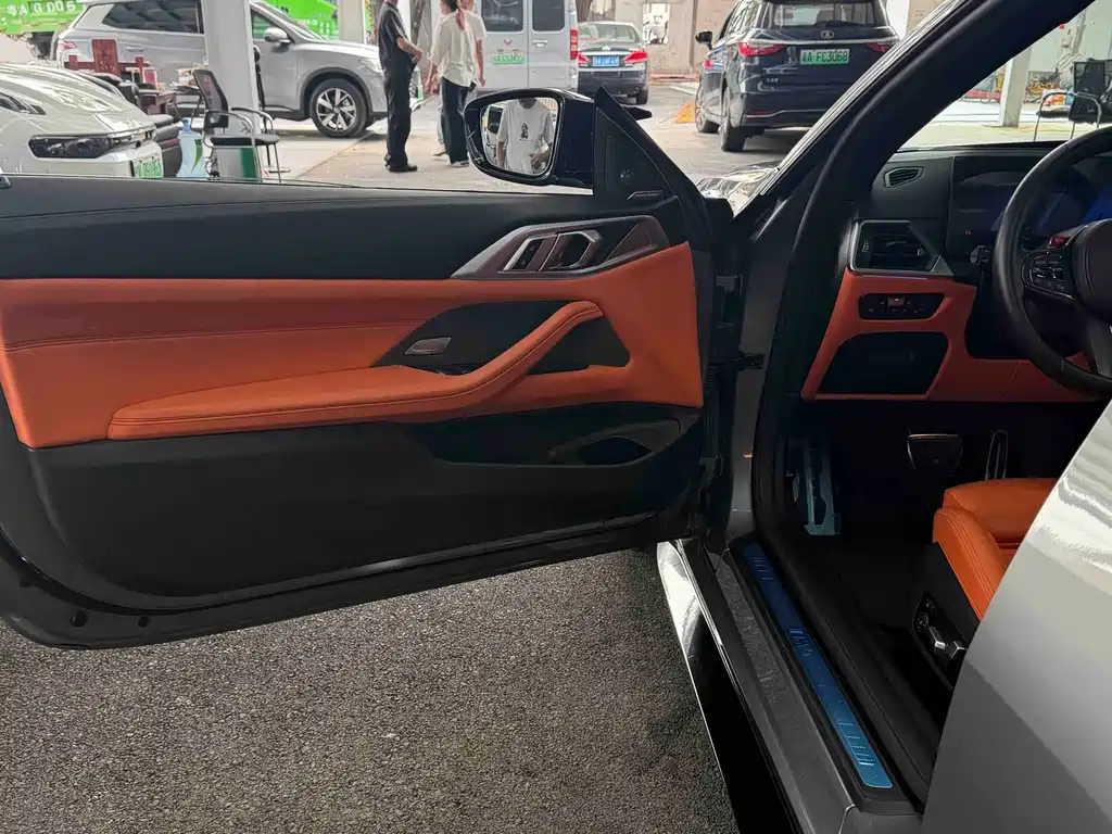 BMW M4 — миниатюра 12