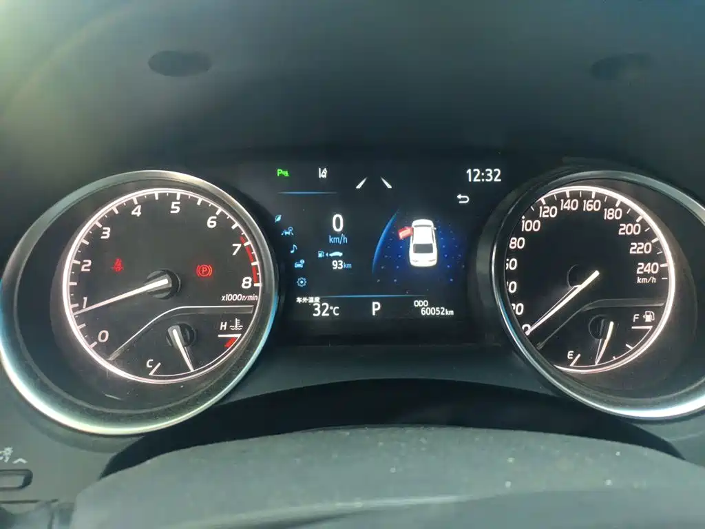 Toyota Camry — миниатюра 7