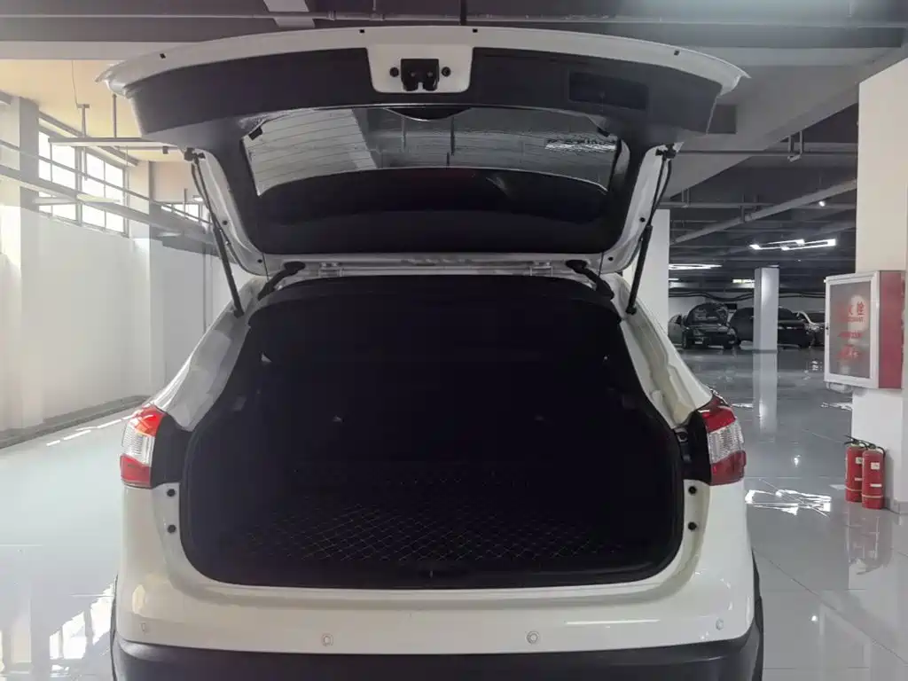 Nissan Qashqai — миниатюра 19