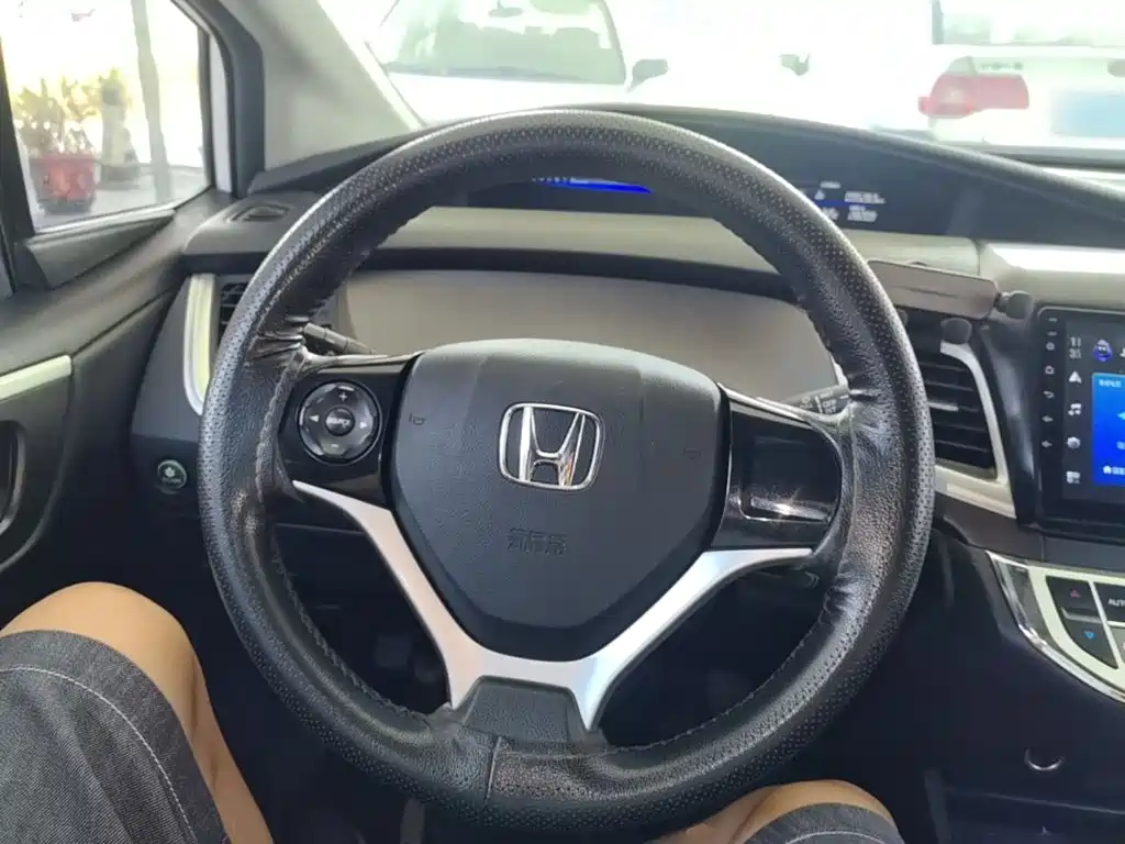 Honda Jade — миниатюра 11