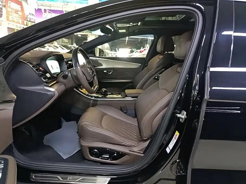 BYD Han — миниатюра 15