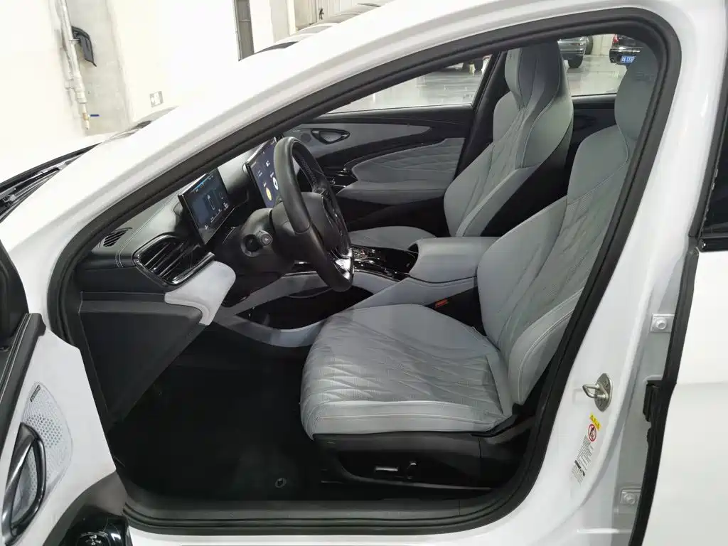 BYD Seal — миниатюра 10