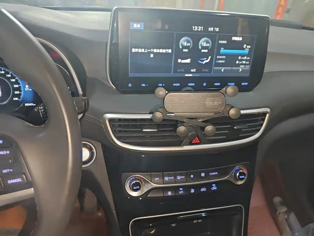 Hyundai Tucson — миниатюра 13