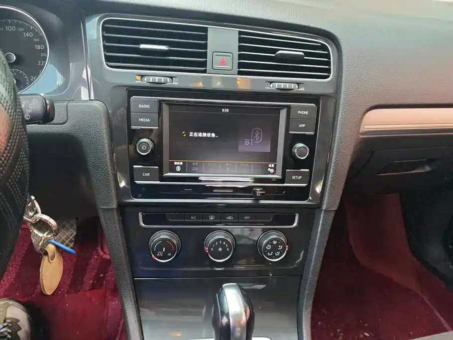 Volkswagen Golf — миниатюра 13