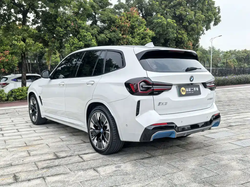 BMW iX3 — миниатюра 6