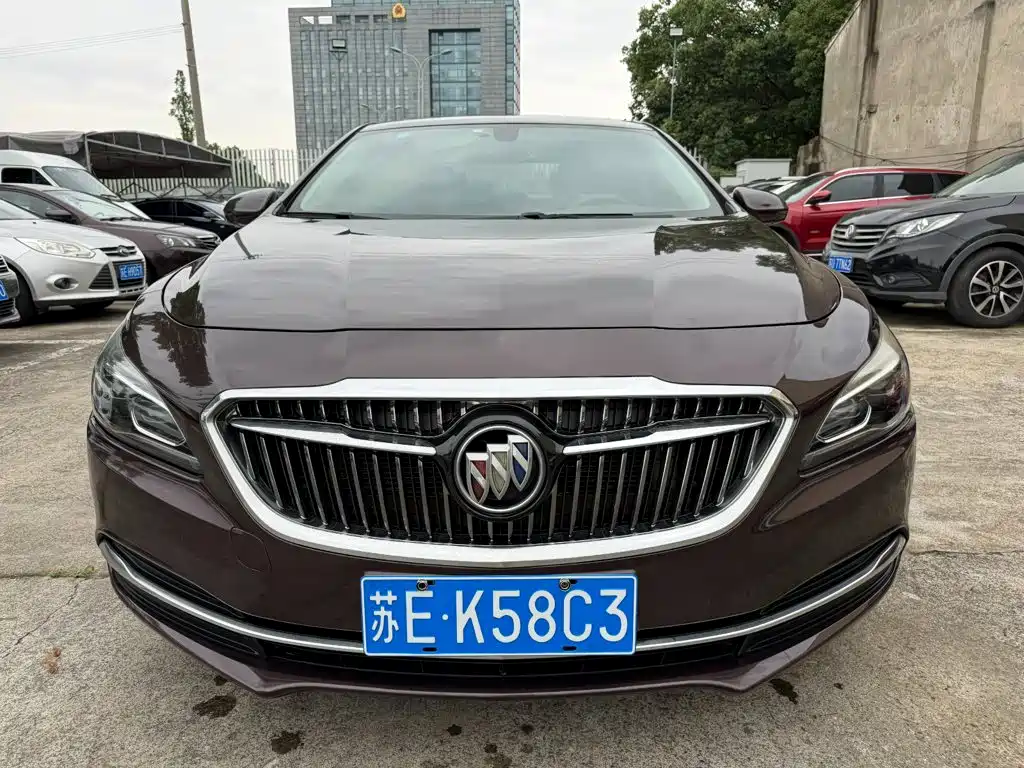 Buick LaCrosse — миниатюра 2