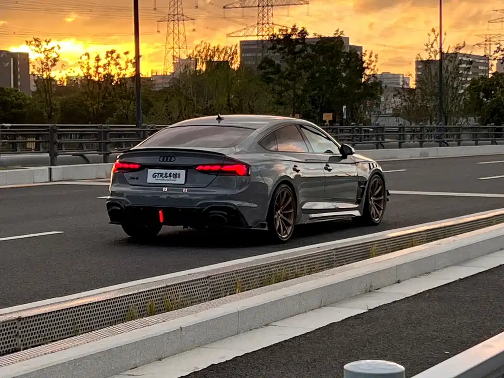 Audi RS 5 — миниатюра 8