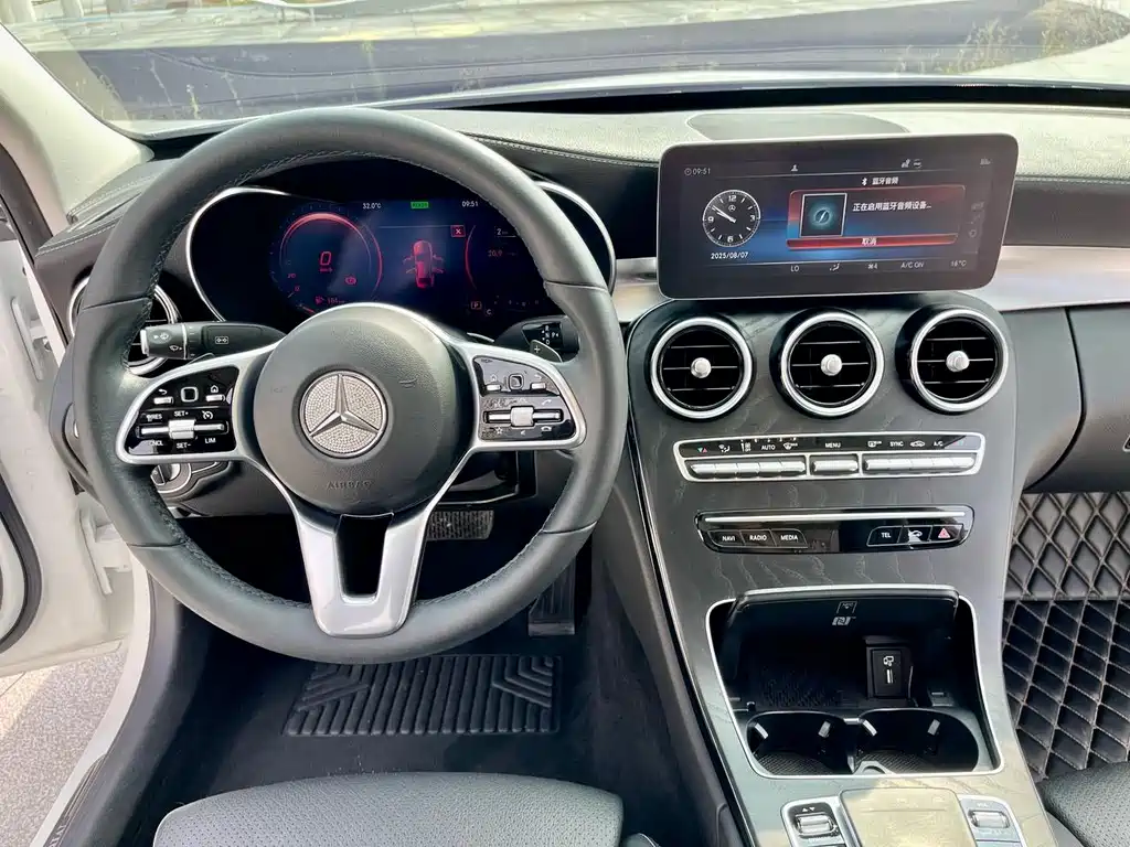 MERCEDES-BENZ C CLASS