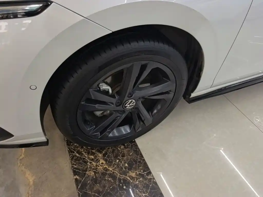 Volkswagen Golf — миниатюра 23