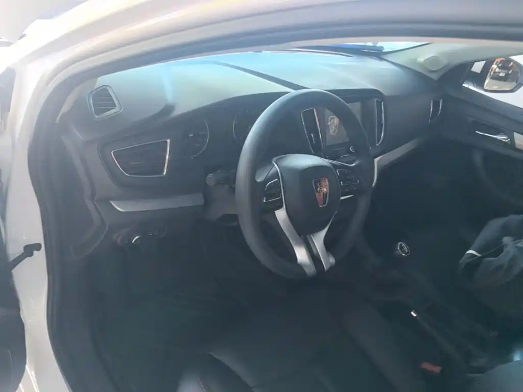 Roewe 360 — миниатюра 10
