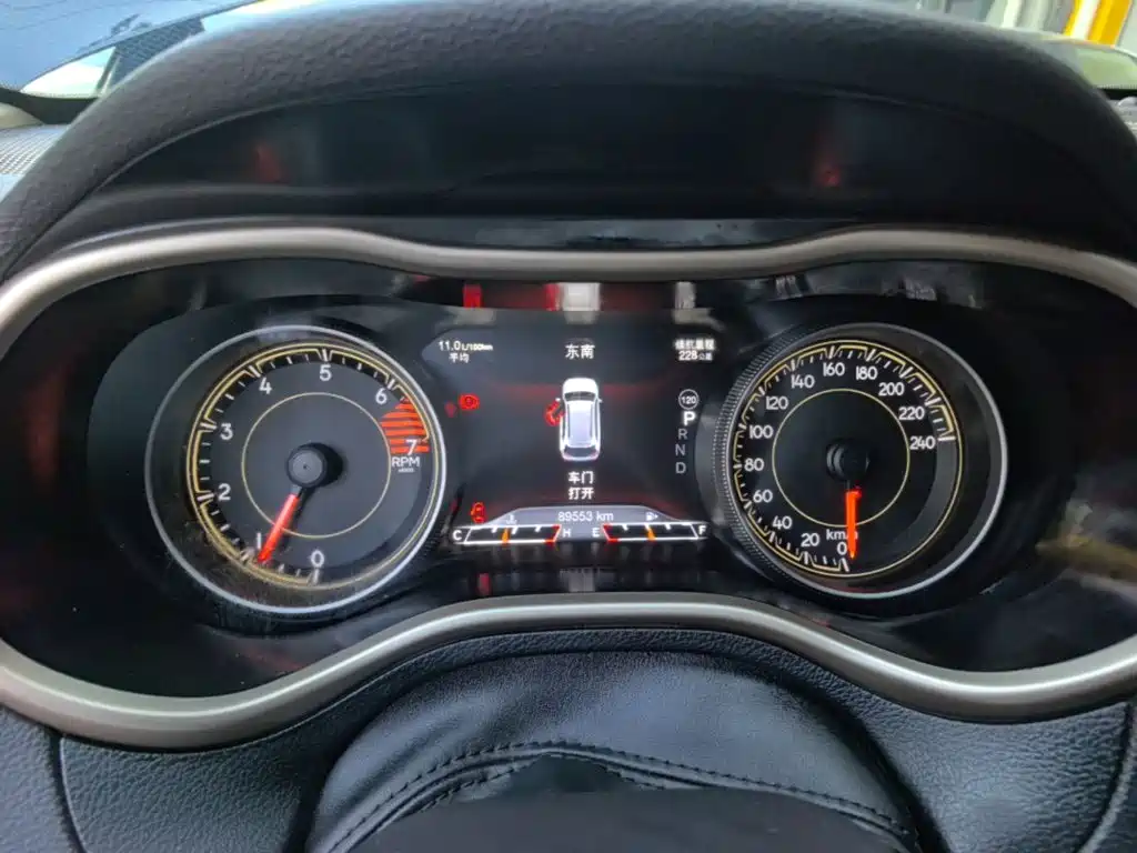 Jeep Cherokee — миниатюра 12