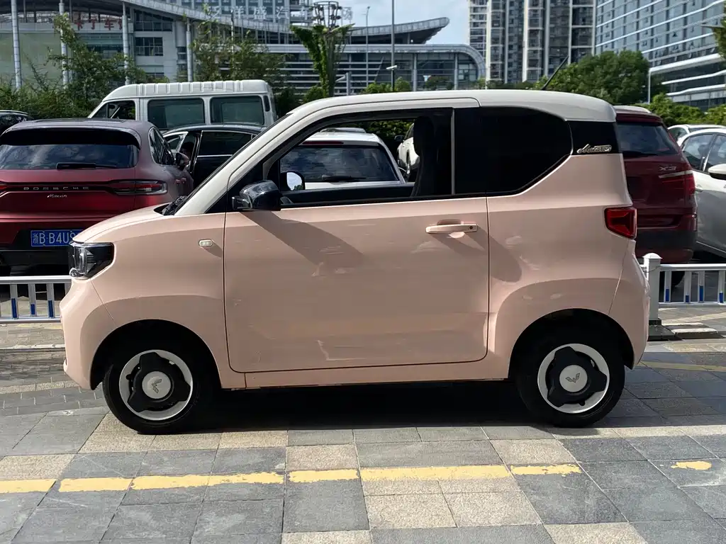 Wuling MINIEV — миниатюра 3