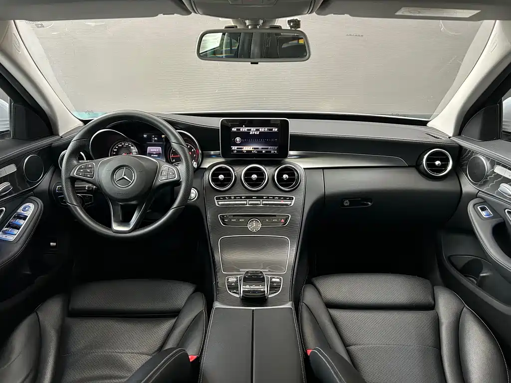 Mercedes-Benz C-Class — миниатюра 4