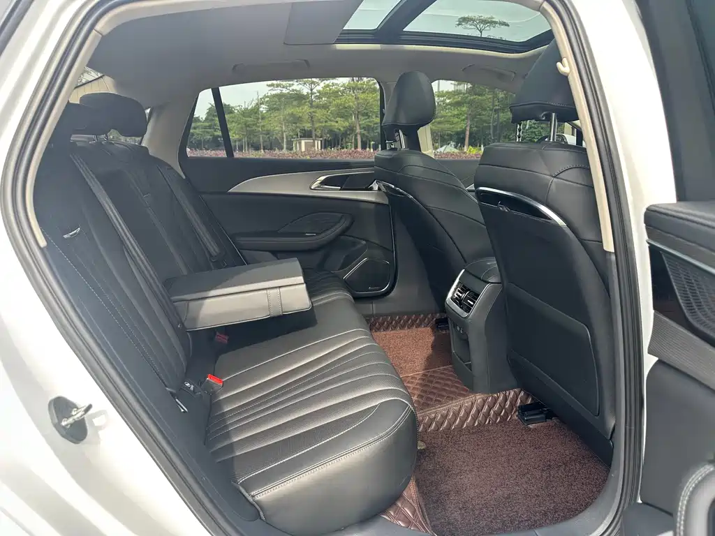 Hongqi H5 2023 1.5T DCT