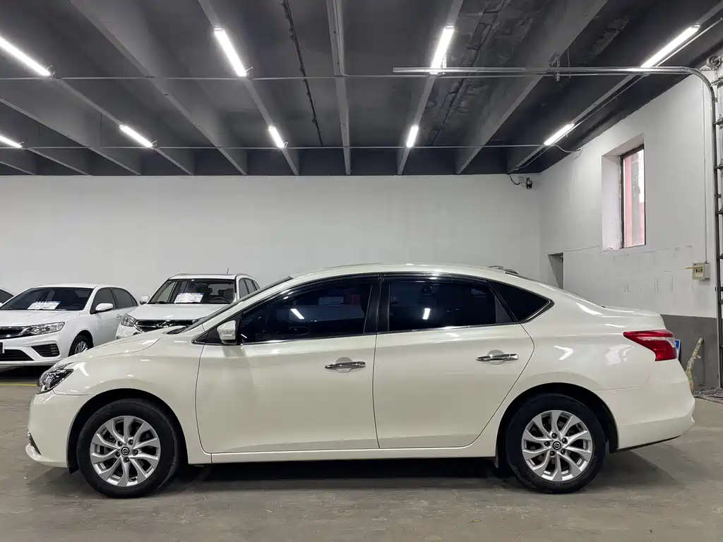 Nissan Sylphy — миниатюра 7