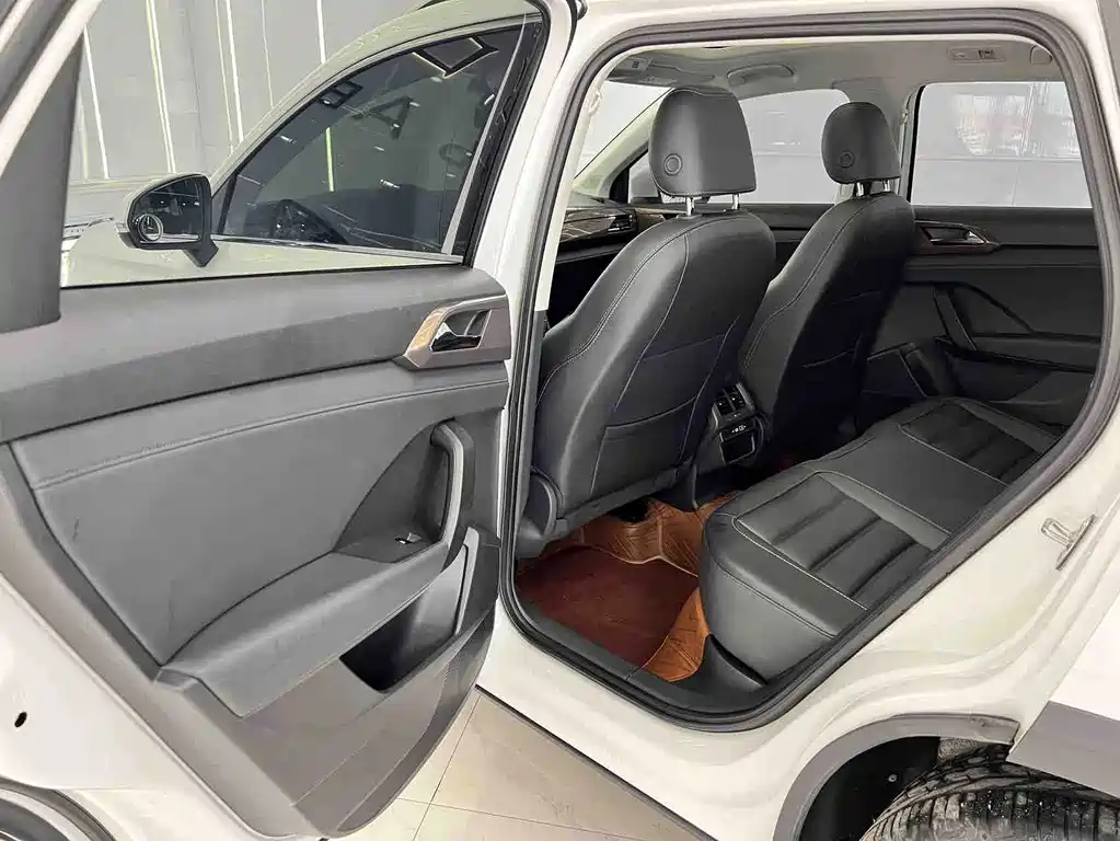 Volkswagen Tharu — миниатюра 14