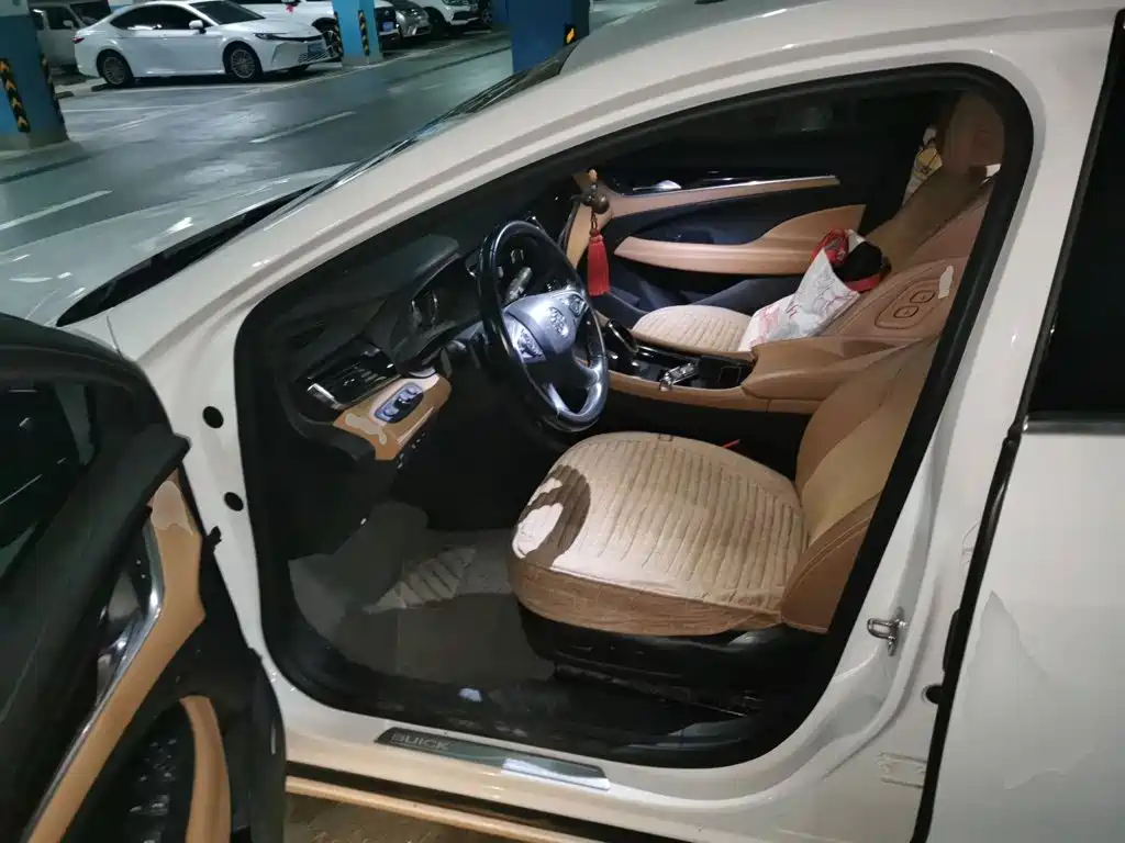 Buick LaCrosse — миниатюра 17