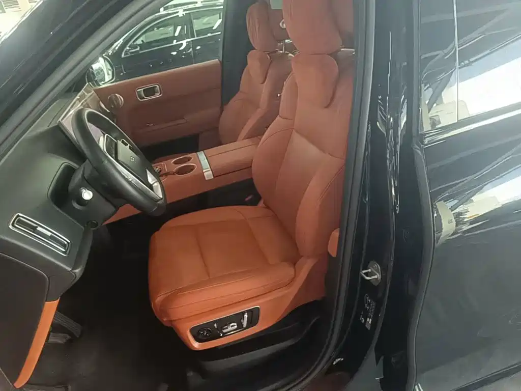Li Auto Li L8 — миниатюра 15