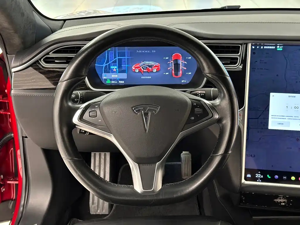 Tesla Model S — миниатюра 16