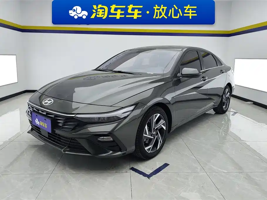 Hyundai Elantra 2024