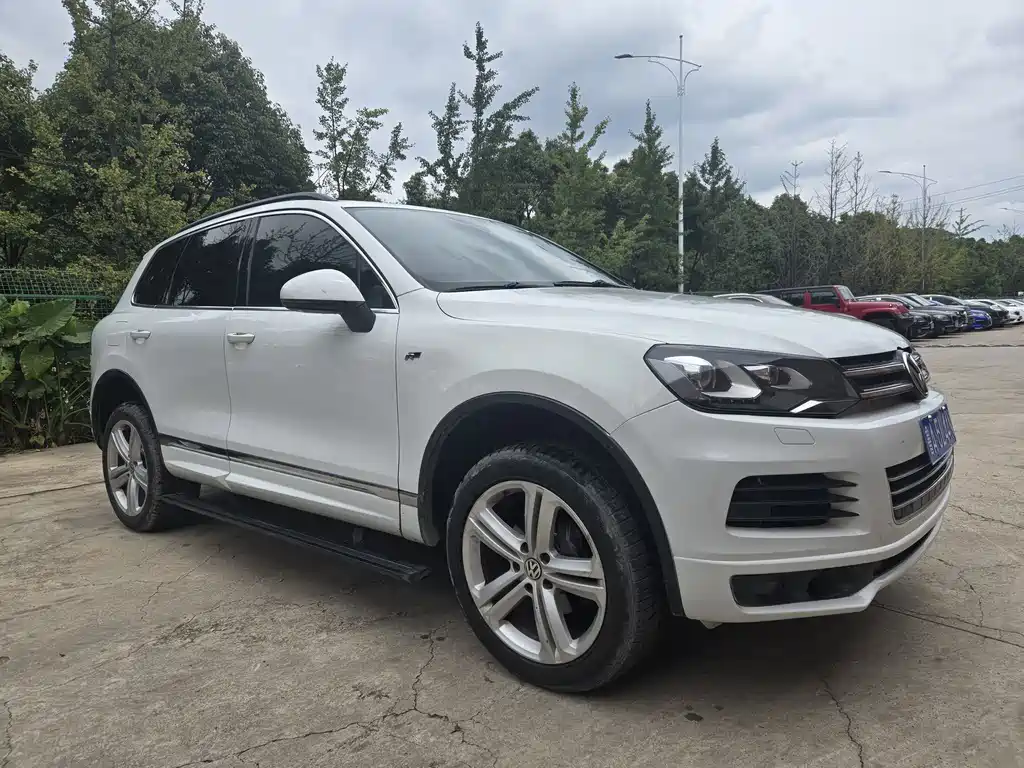 Volkswagen Touareg R-Line Luxury Type, фото 3