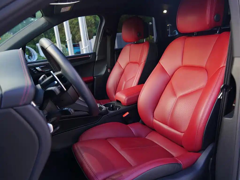 Porsche Macan — миниатюра 13