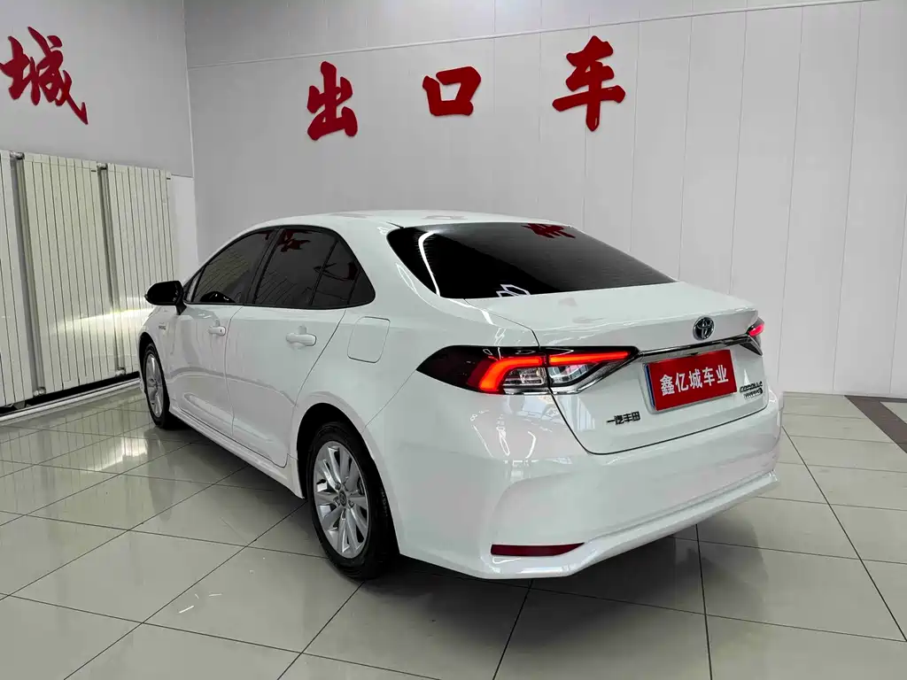 Toyota Corolla — миниатюра 6