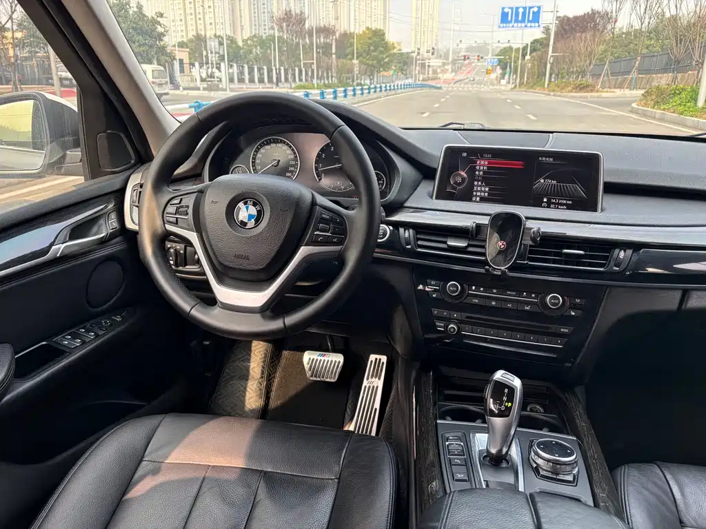 BMW X5 (Import) — миниатюра 12