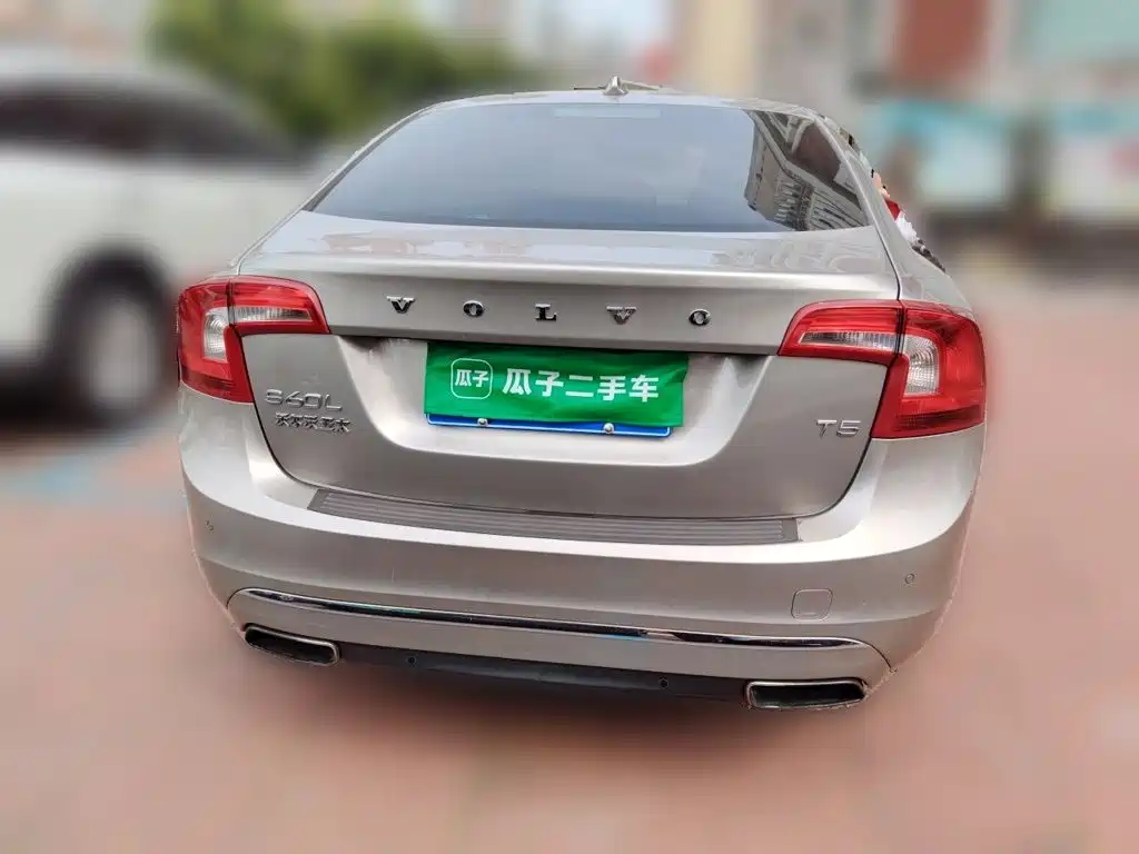 Volvo S60 — миниатюра 3